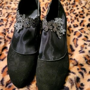 Black dress shoes blk mesh like top with detailed